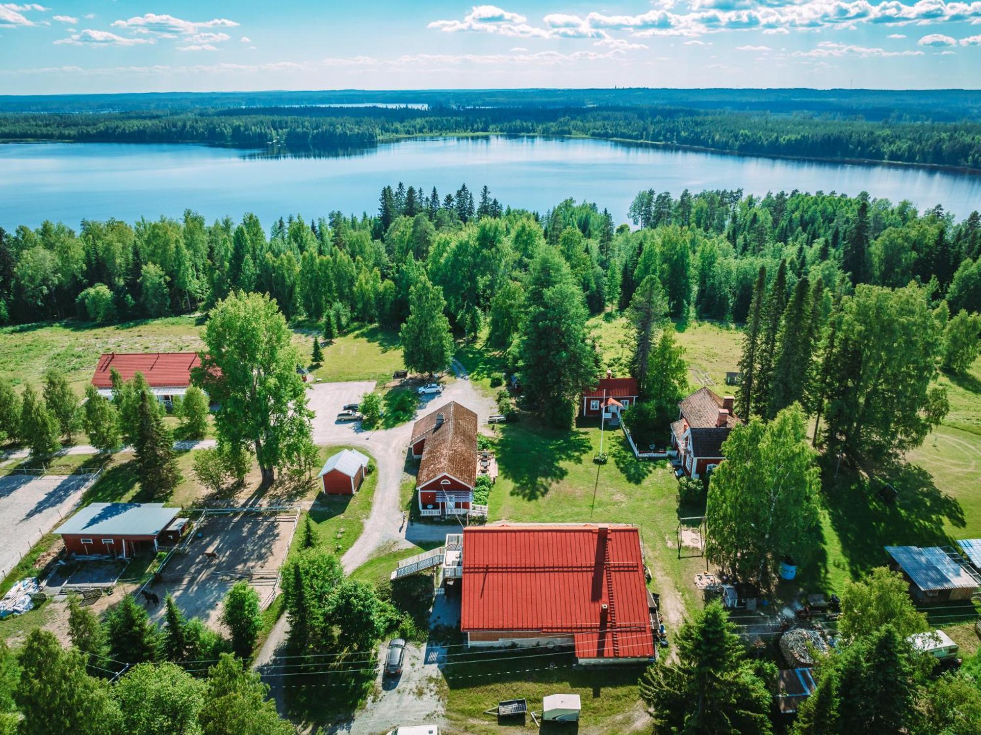 Valkeisen Loma Villa Ahtari Exterior photo